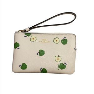 Coach Corner Zip wristlet with Green Apple Print NWT